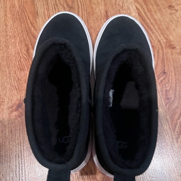 UGG Alameda Mini Suede Boots - Picture 6 of 11